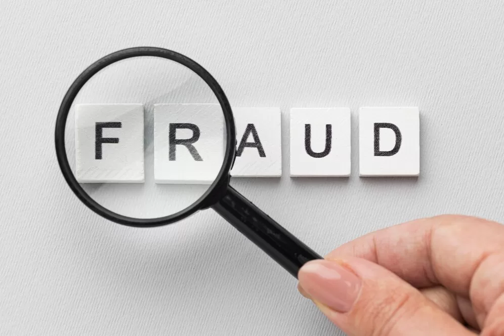 Contoh Fraud yang Bisa Terjadi di Lingkungan Perusahaan Contoh Fraud yang Bisa Terjadi di Lingkungan Perusahaan