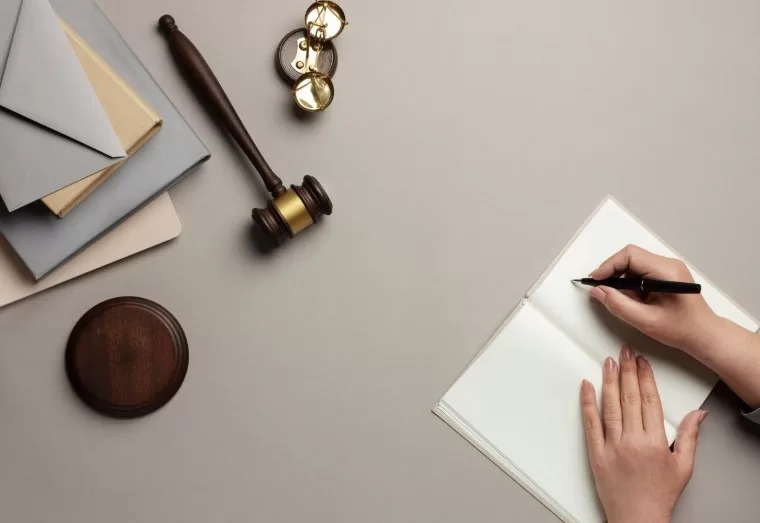 Contoh Kasus Rahasia Dagang Contoh Kasus Rahasia Dagang