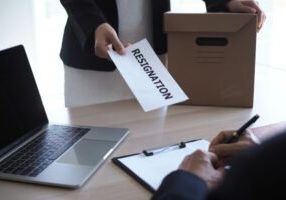 Bagaimana Aturannya Kalau Direksi Ingin Mengundurkan Diri