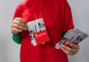 Berinvestasi Di Bidang Sosial