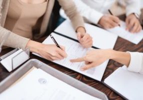 Kata Siapa Gak Bisa Dibantu Notaris Karena COVID-19