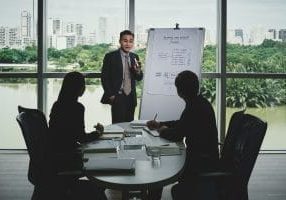 mendirikan pt di batam