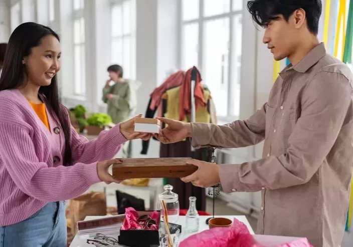 perdagangan besar dan eceran perdagangan besar dan eceran